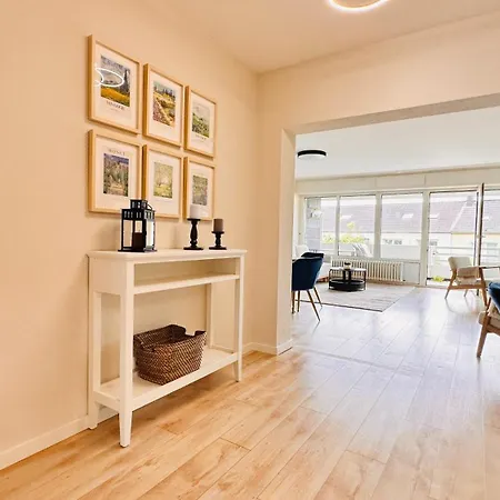 Moderne - 89m2 - 3 Min Zum Bahnhof & Apartment Dinslaken