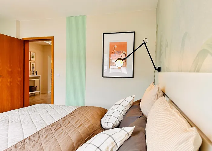 Moderne - 89m2 - 3 Min Zum Bahnhof & Apartman Dinslaken